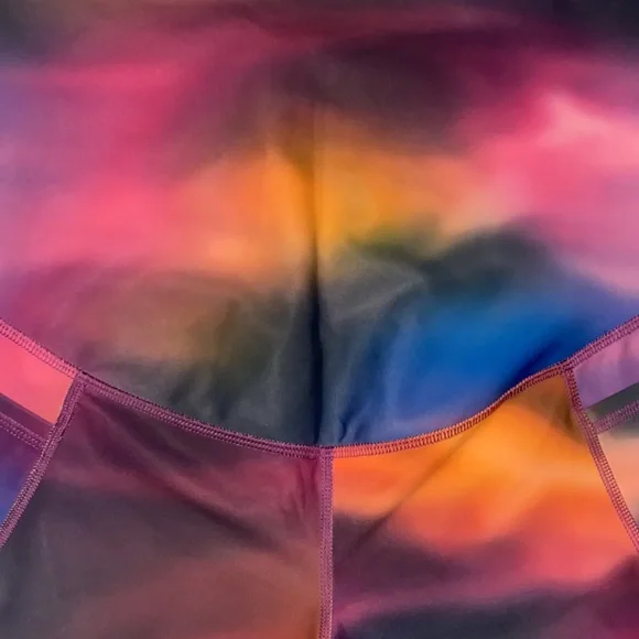 Old navy Maternity PowerSoft 7/8 Leggings Size: Medium - Picture 2 of 3